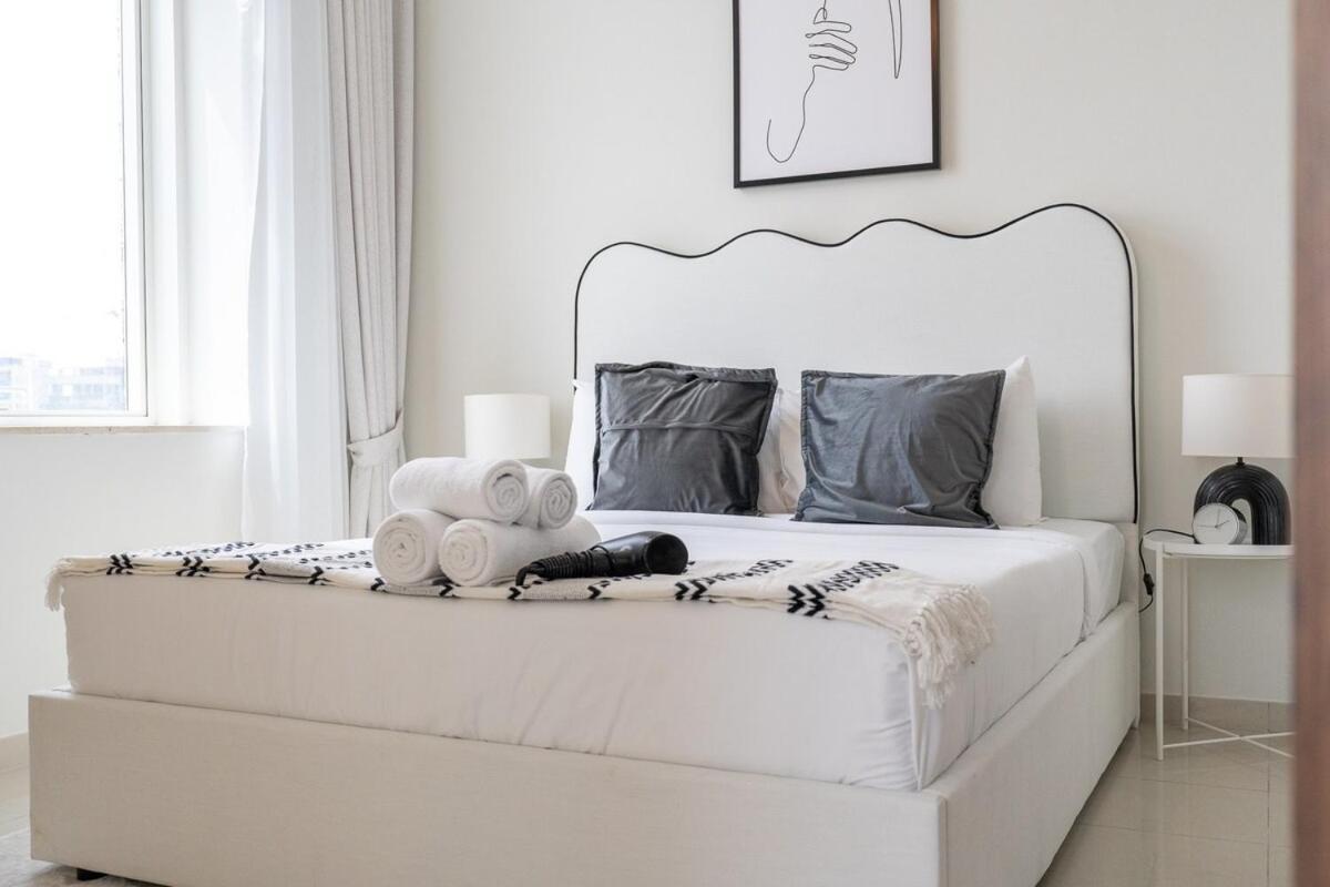 Apartamento Sophisticated 1-bedroom With Skyscrapers View At Botanica Tower *