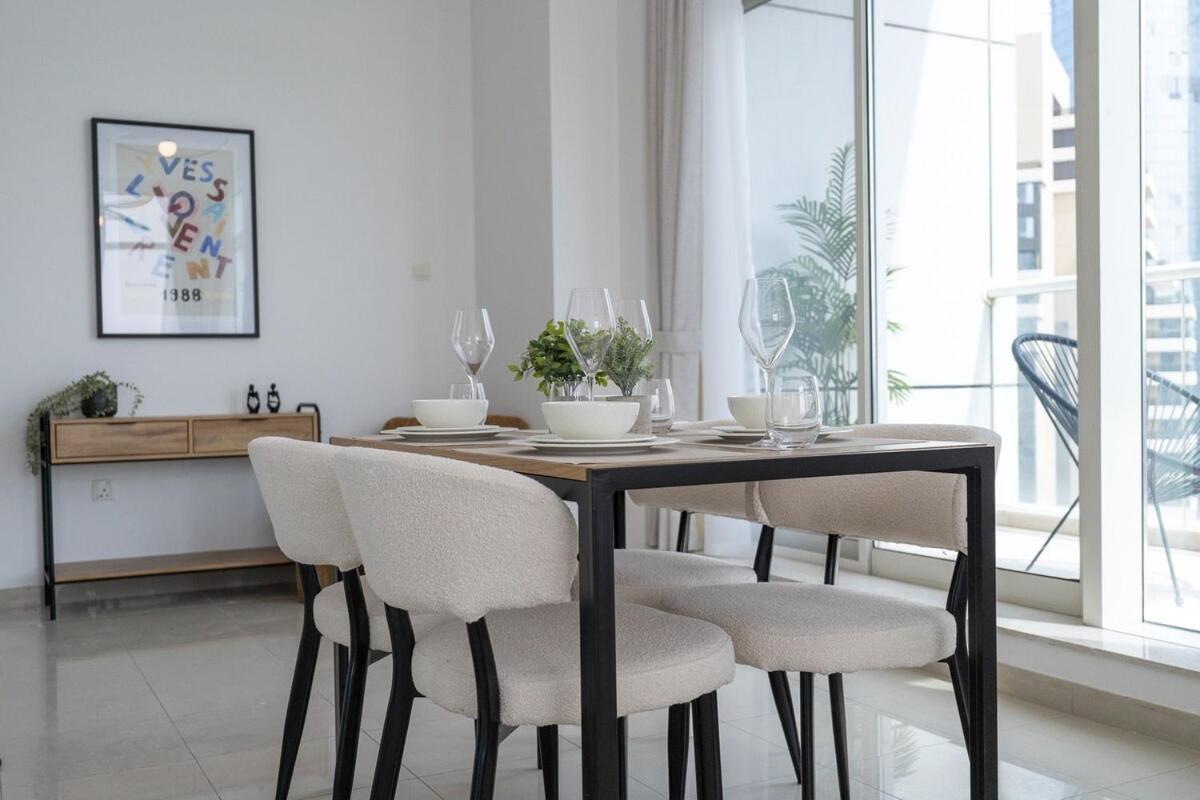Apartamento Sophisticated 1-bedroom With Skyscrapers View At Botanica Tower