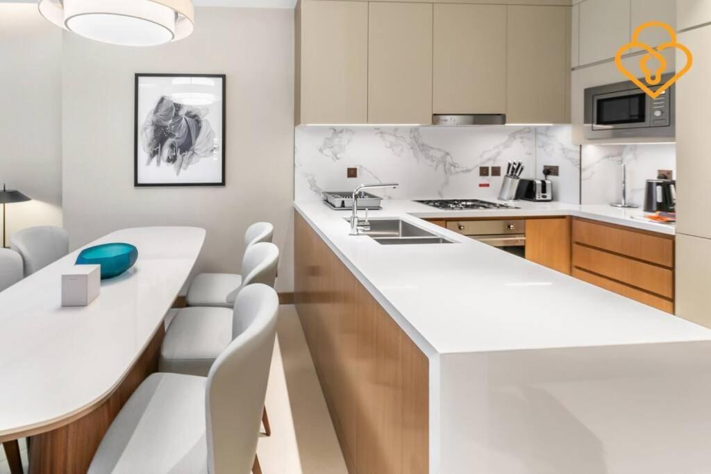 Keysplease Address Opera 2br Downtown 26 Daire