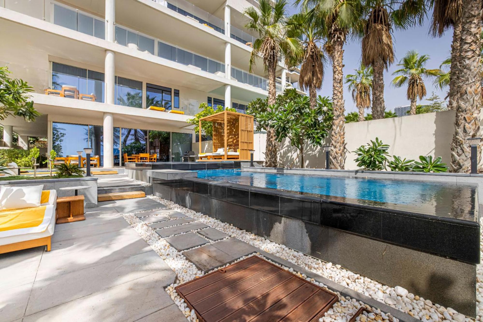 Palm Haven Luxe 3 Bed Townhouse With Private Pool