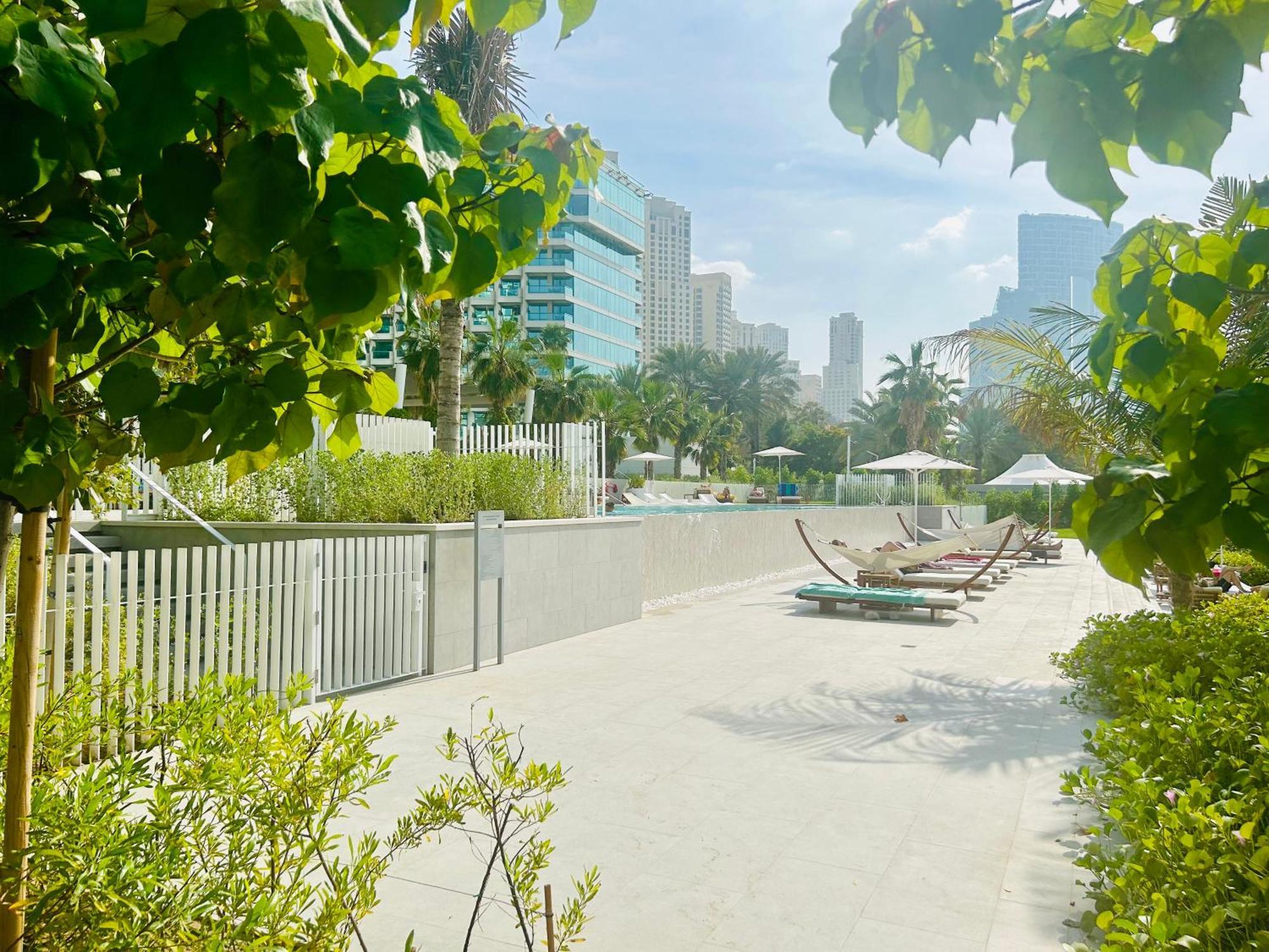 La Vie - 2 Bedroom Beachfront Full Sea View In Jbr- From To August Only Monthly Bookings Accepted *