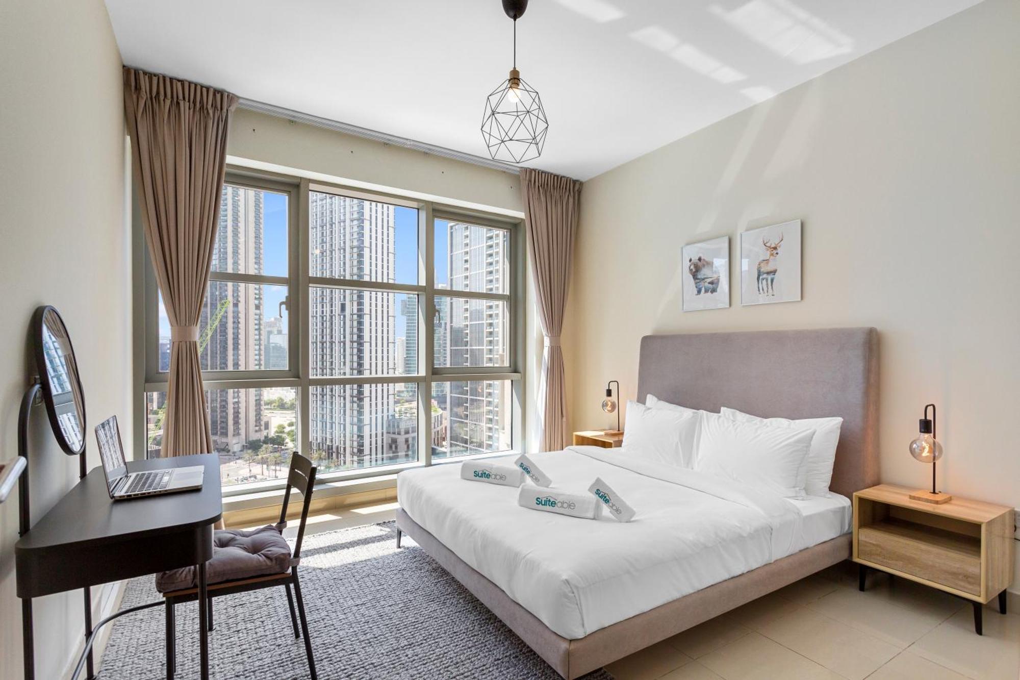 Apartment Upscale 1 Bedroom In The Heart Of Downtown *