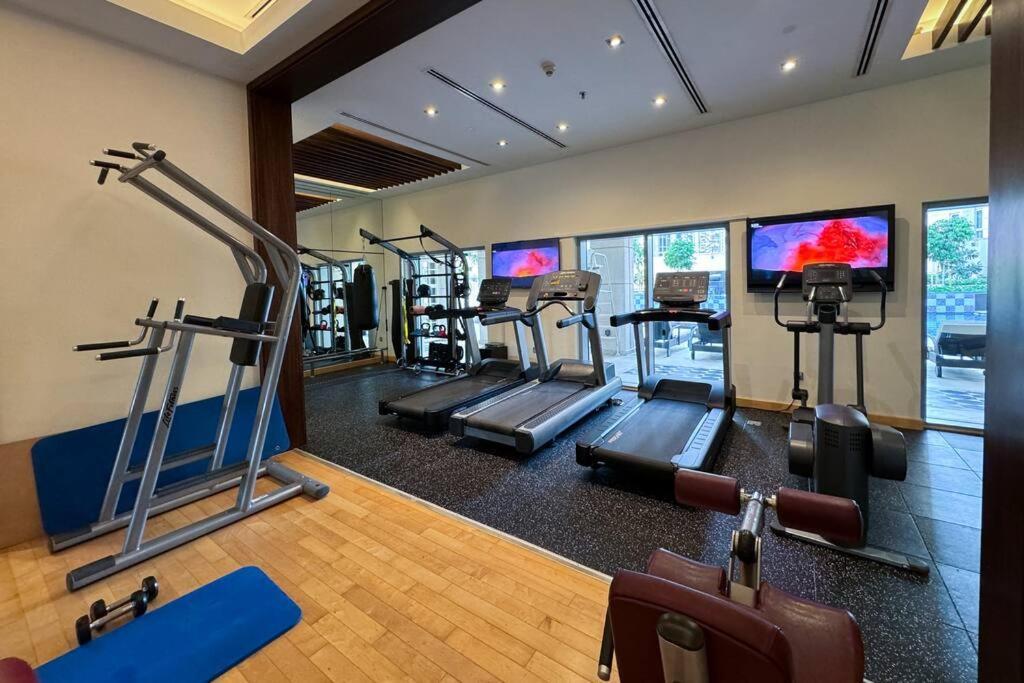 Upscale 1 Bedroom In The Heart Of Downtown Apartment Dubai