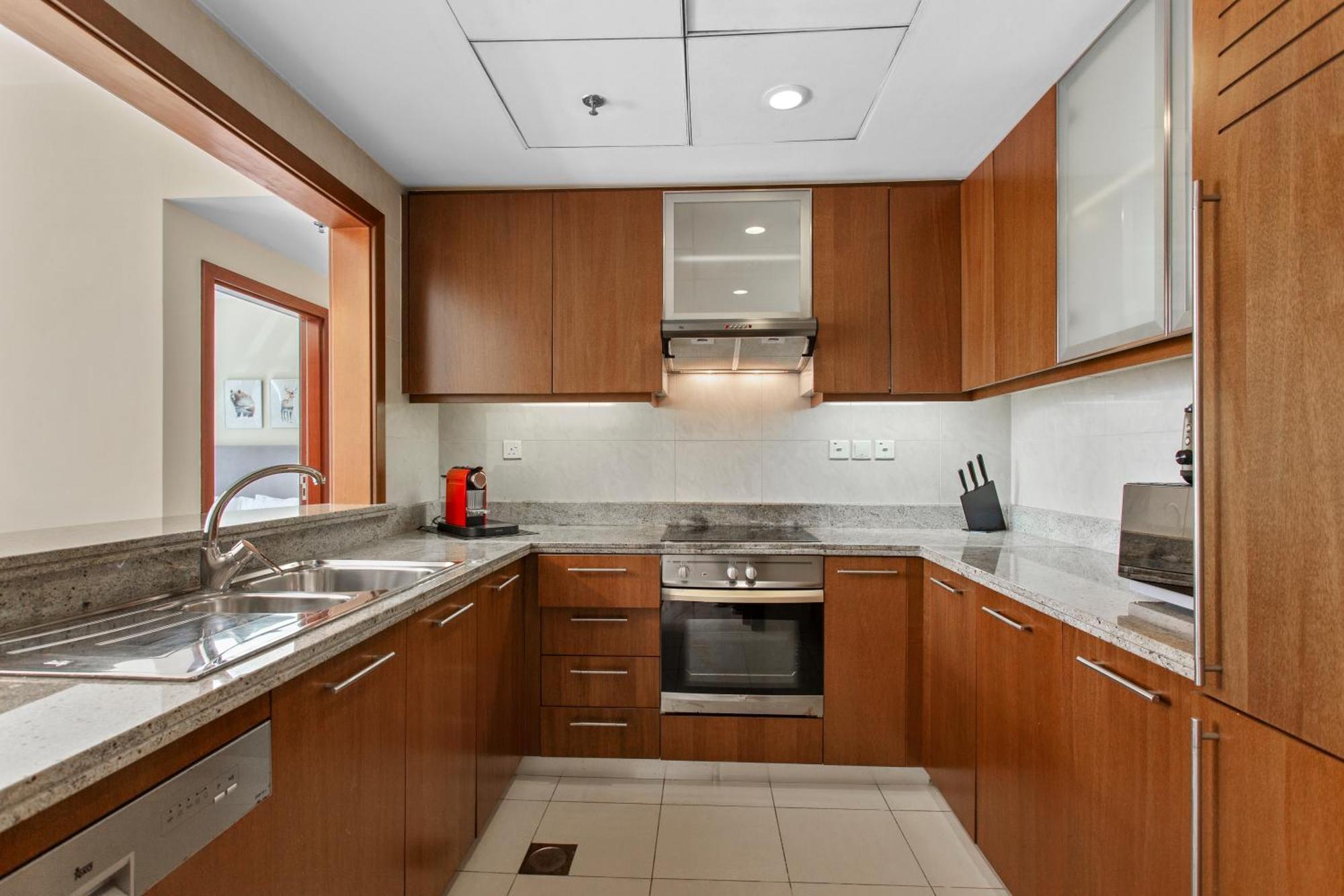 Upscale 1 Bedroom In The Heart Of Downtown Apartment Dubai
