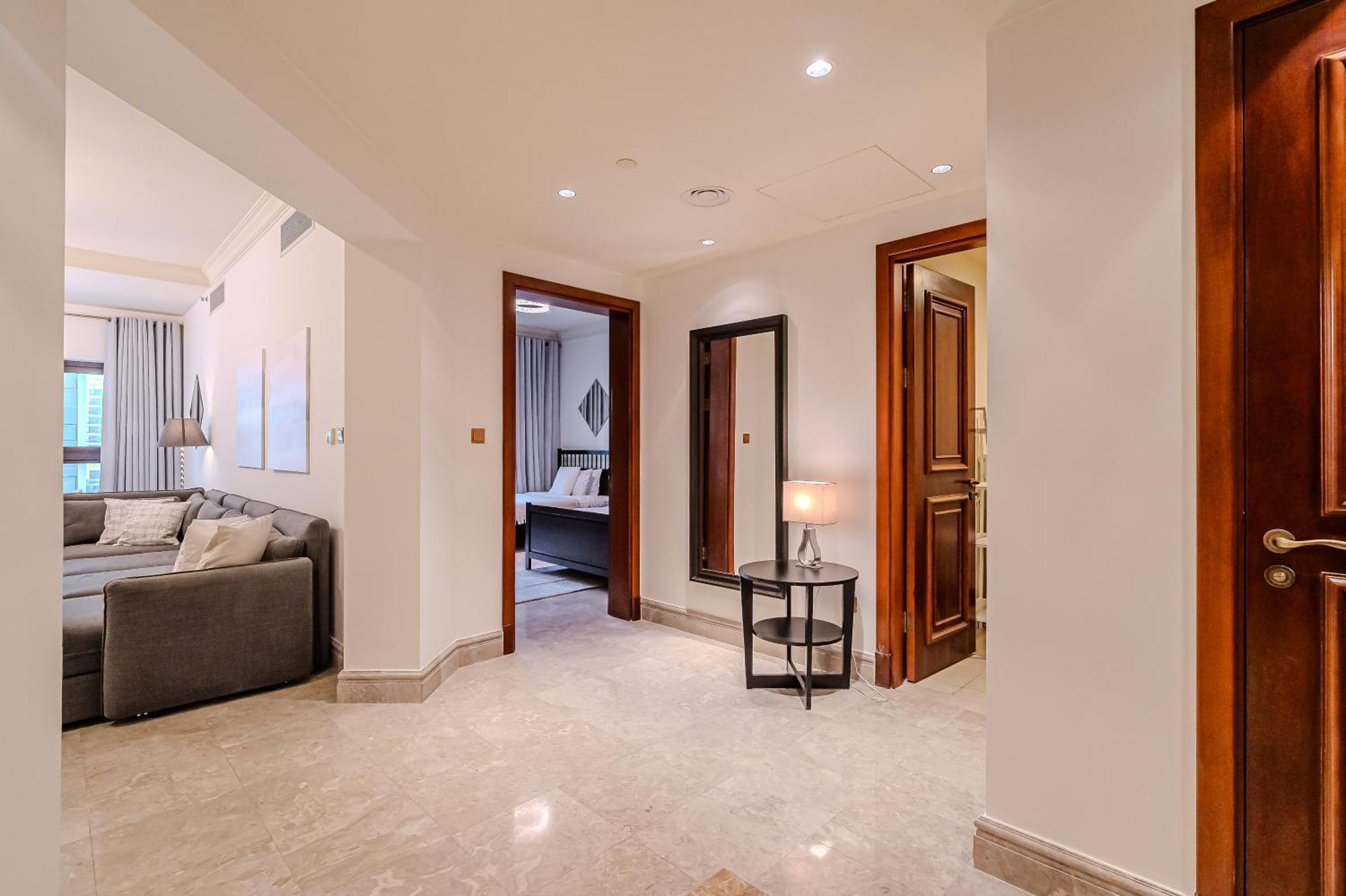 Stylish 2 Bedroom With Maid I Fairmont South I Palm Jumeirah Dubai