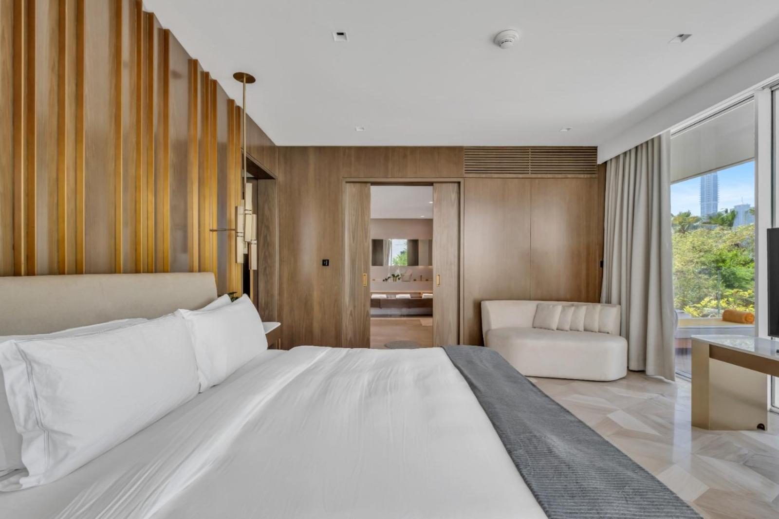 Holiday home Palm Haven Luxe 3 Bed Townhouse With Private Pool *