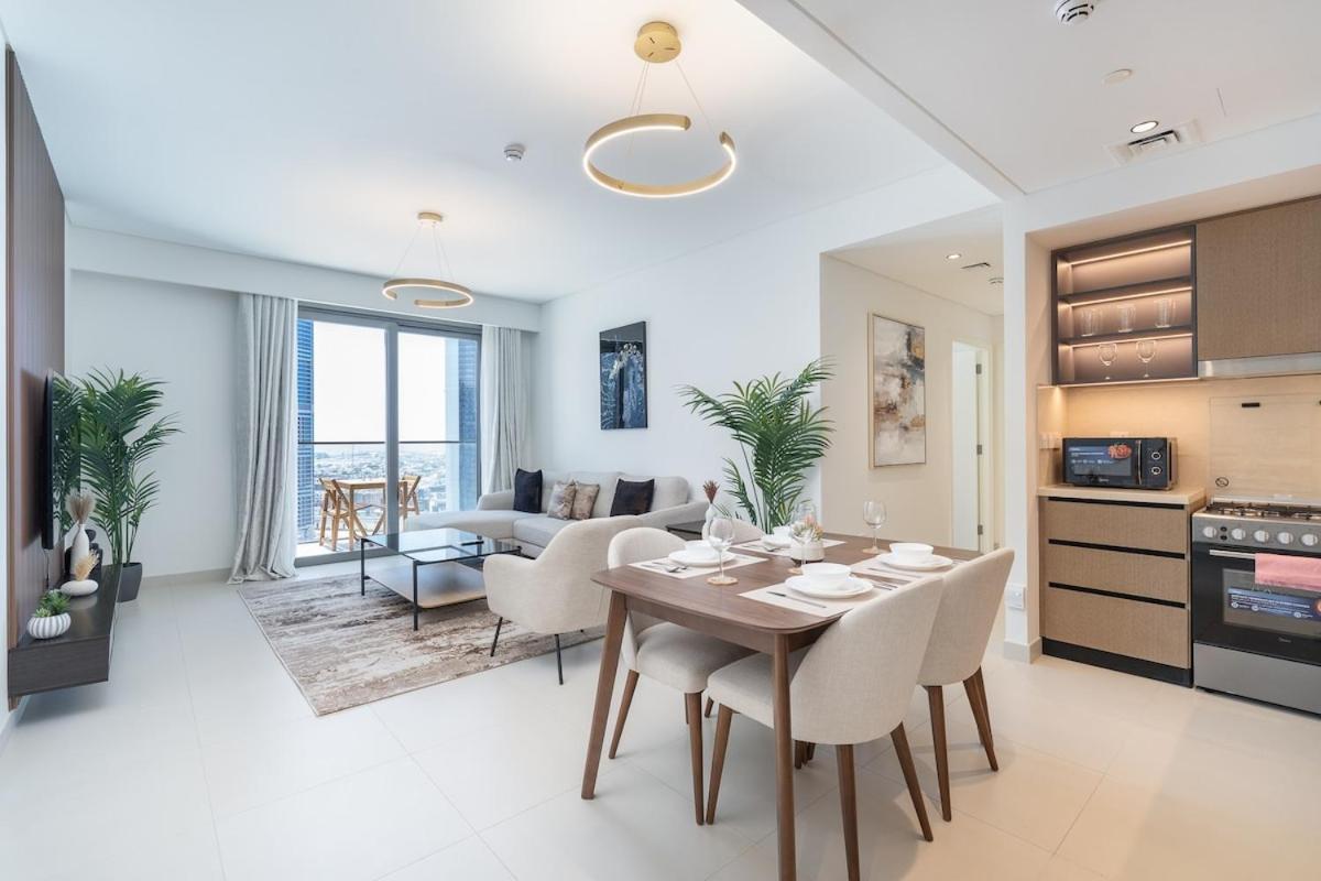 Awesome 2-bedroom With Iconic Views In Business Bay Apartment Dubai