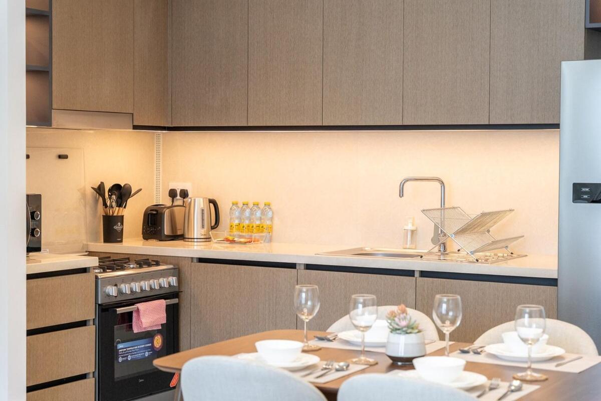 Apartment Awesome 2-bedroom With Iconic Views In Business Bay *