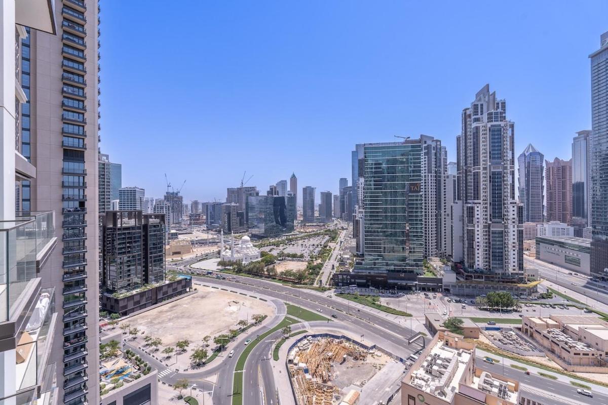 Awesome 2-bedroom With Iconic Views In Business Bay Apartment Dubai