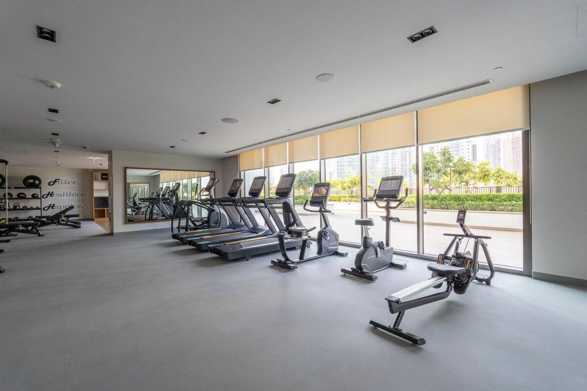 Awesome 2-bedroom With Iconic Views In Business Bay Dubai