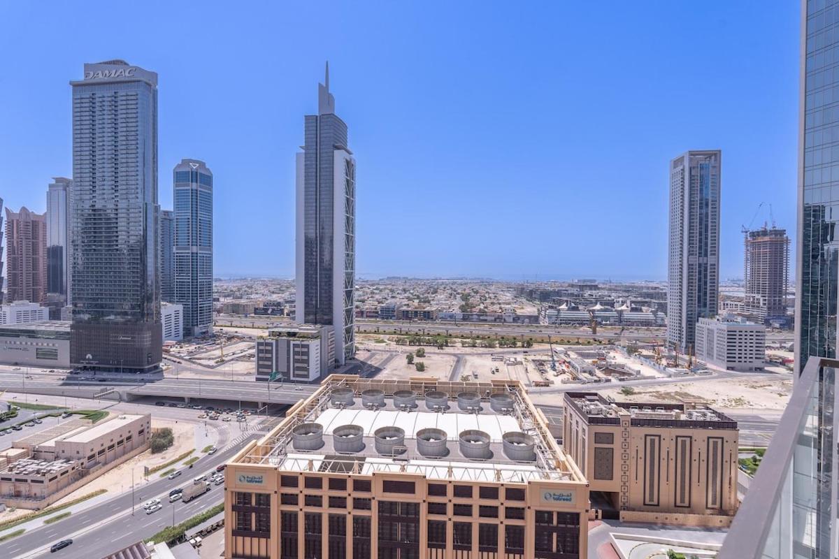 Awesome 2-bedroom With Iconic Views In Business Bay * Dubai
