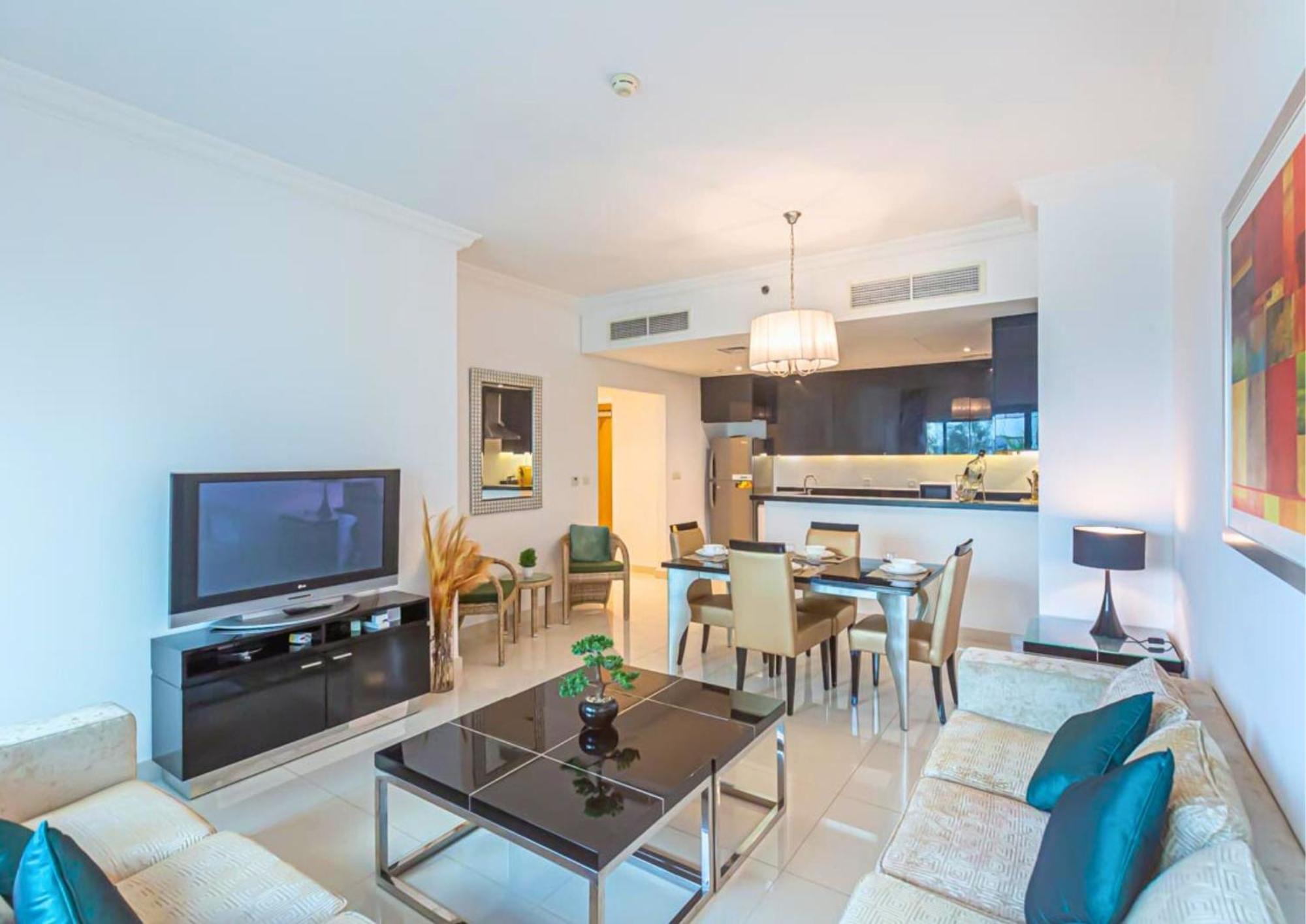 Stylish 2 Bedroom - Business Bay - 502 Apartment *