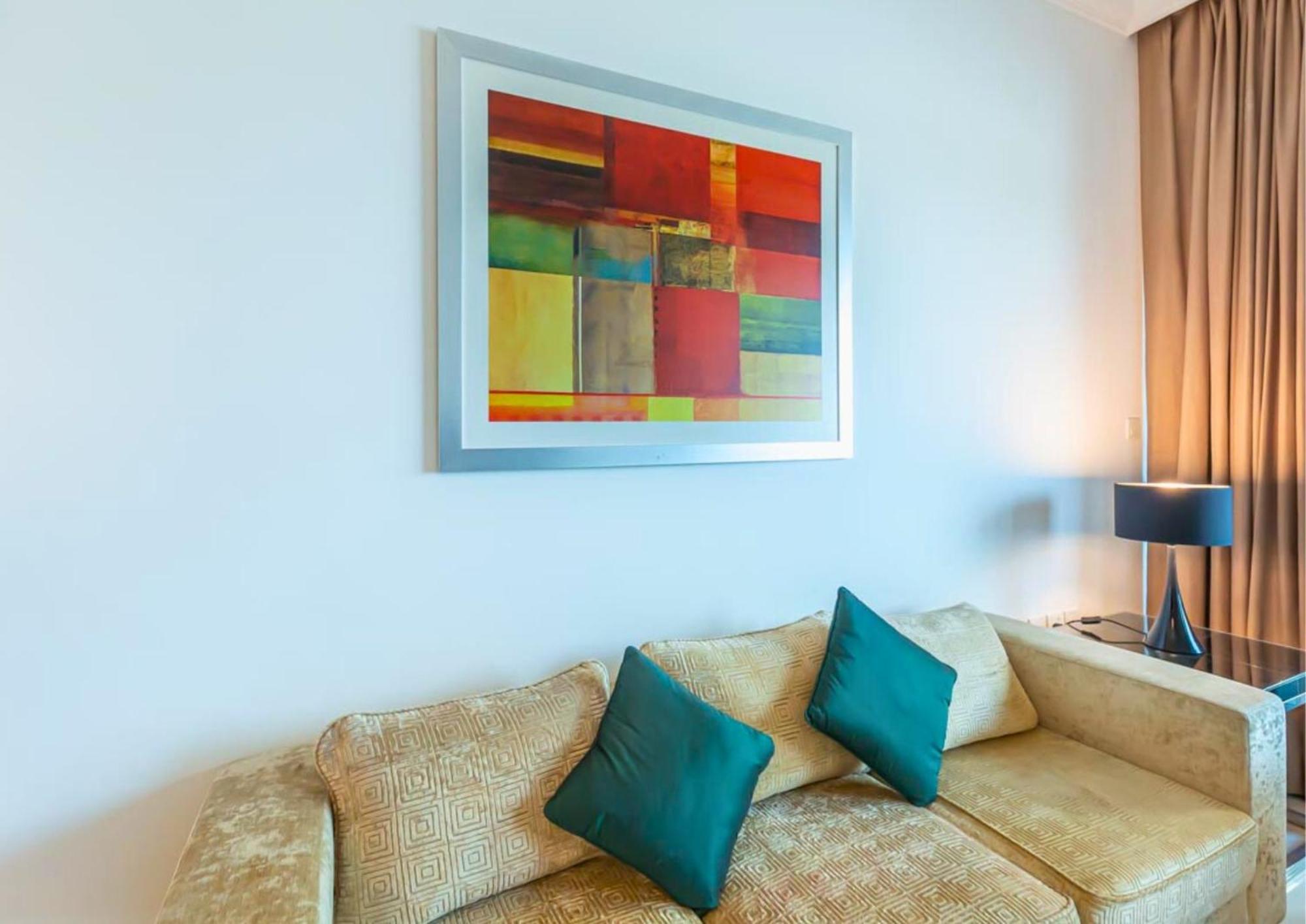 Stylish 2 Bedroom - Business Bay - 502 Apartment