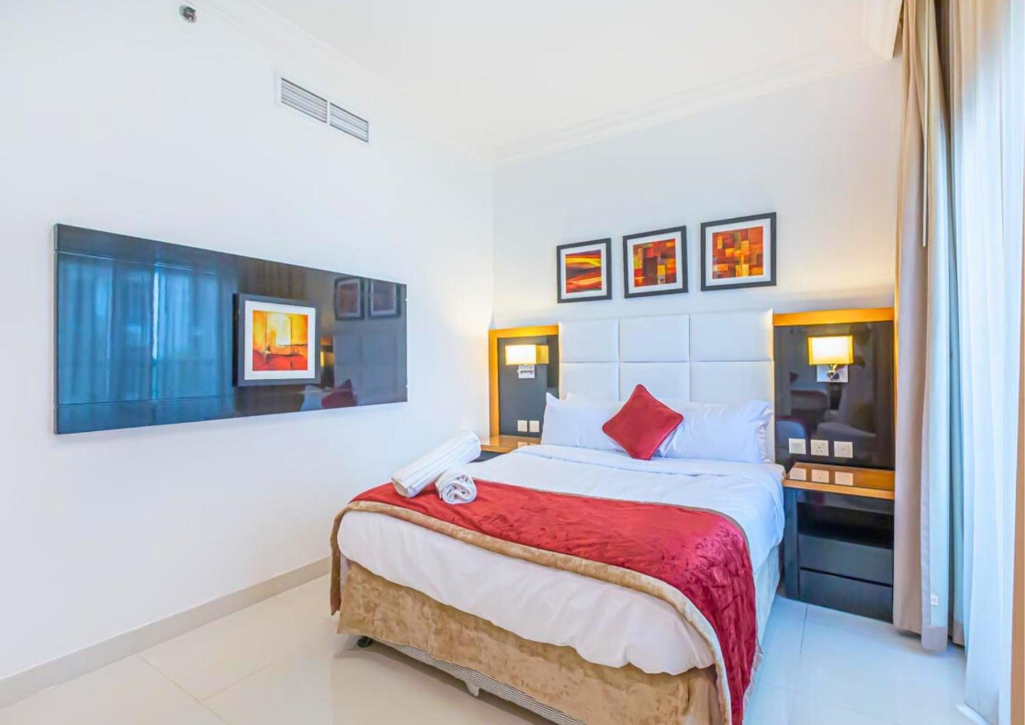 Stylish 2 Bedroom - Business Bay - 502 * Dubai