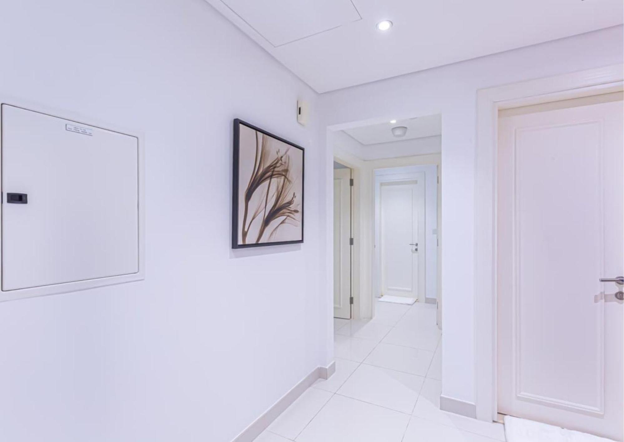 Stylish 2 Bedroom - Business Bay - 502 Apartment *