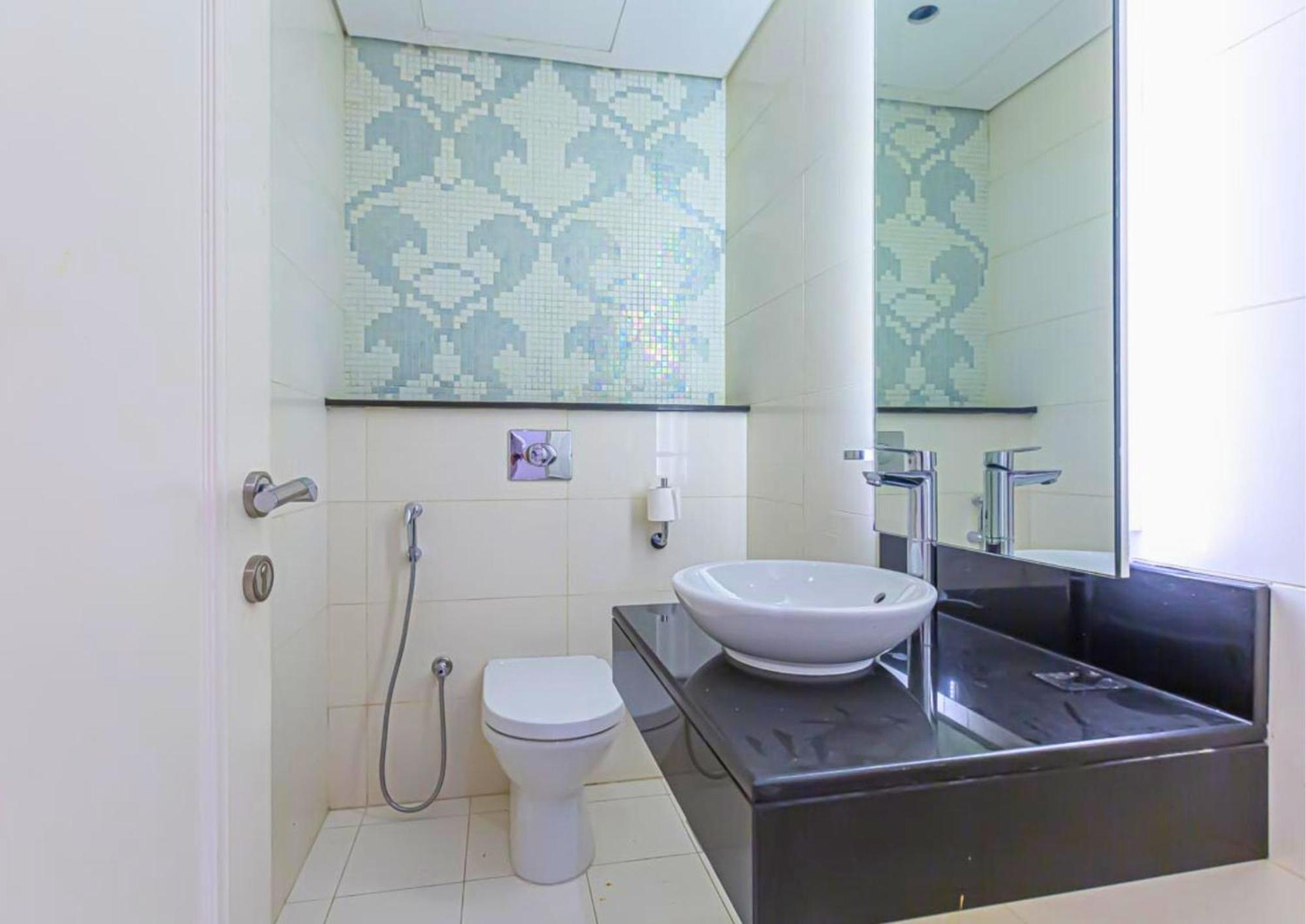 Stylish 2 Bedroom - Business Bay - 502