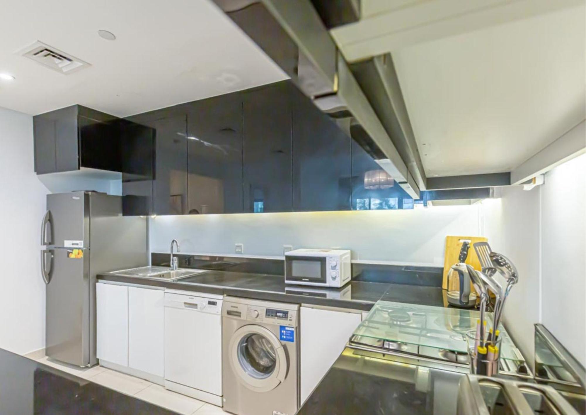 Stylish 2 Bedroom - Business Bay - 502 * Dubai