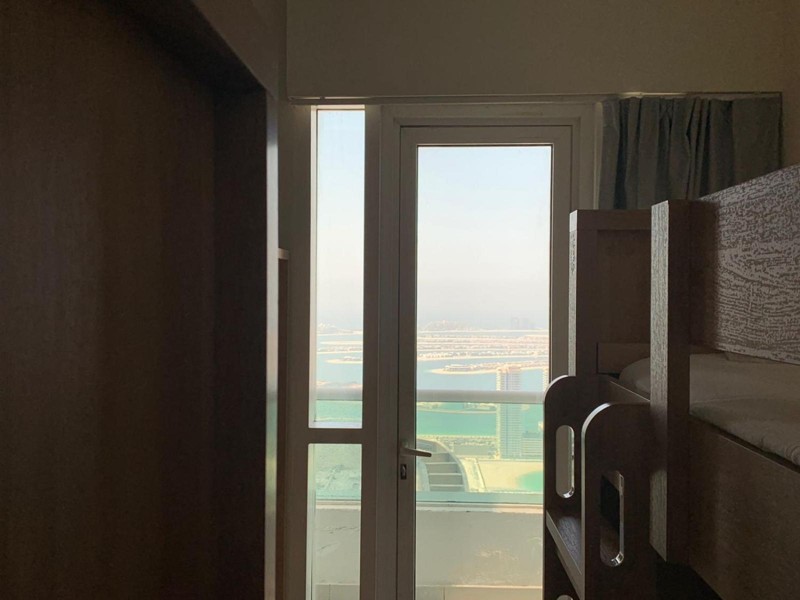 Dhostels - Marina Palm View * Dubai