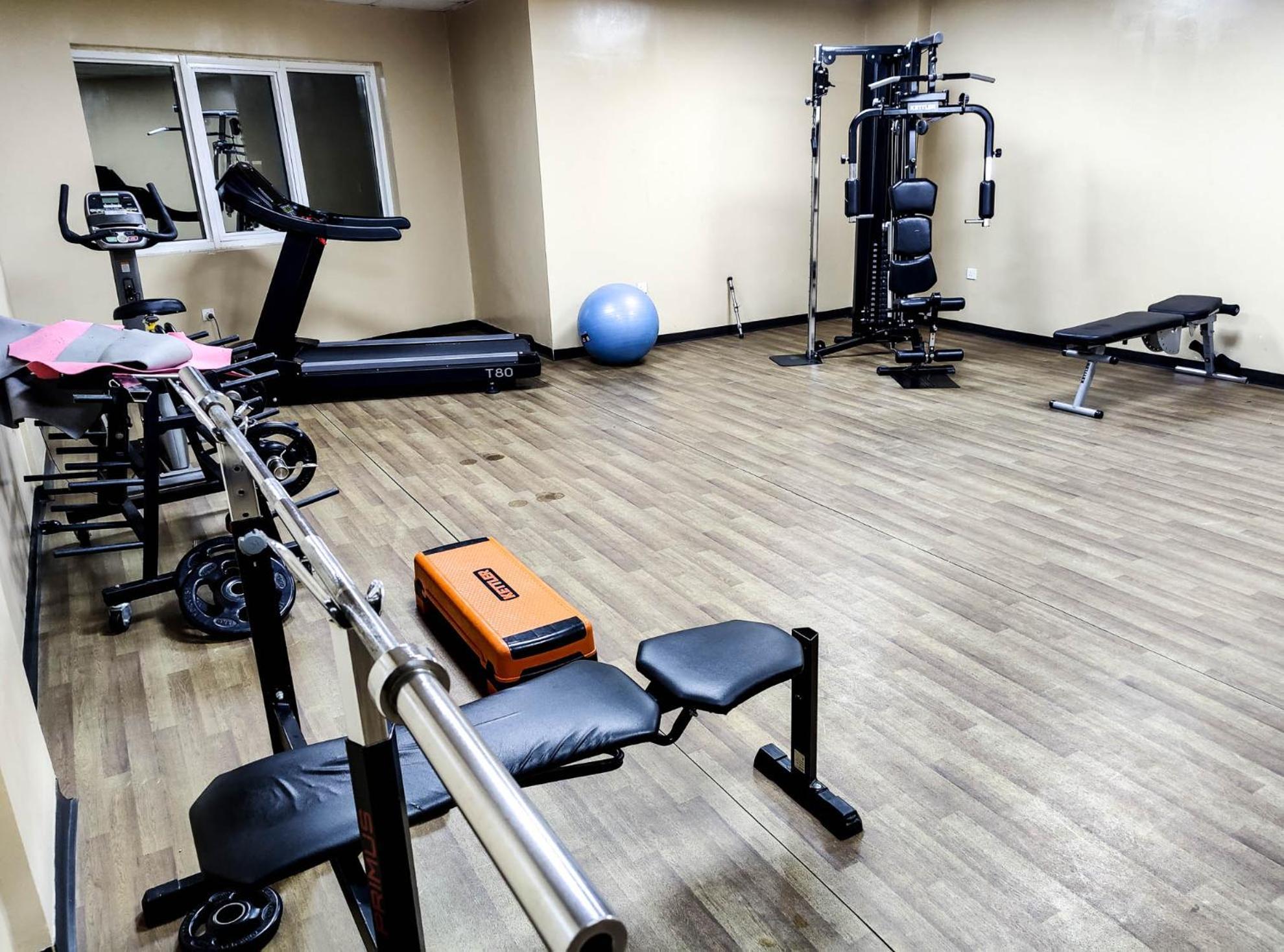 Elegant Fresh 1br With Heated Pool, Just Steps From Mall, Restaurants & Fitness Center Apartment