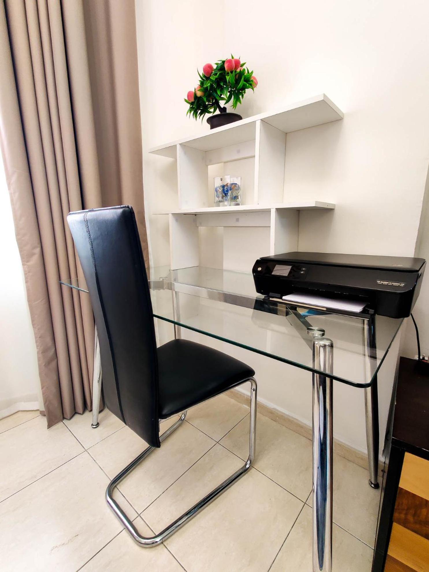 Elegant Fresh 1br With Heated Pool, Just Steps From Mall, Restaurants & Fitness Center Apartment Dubai