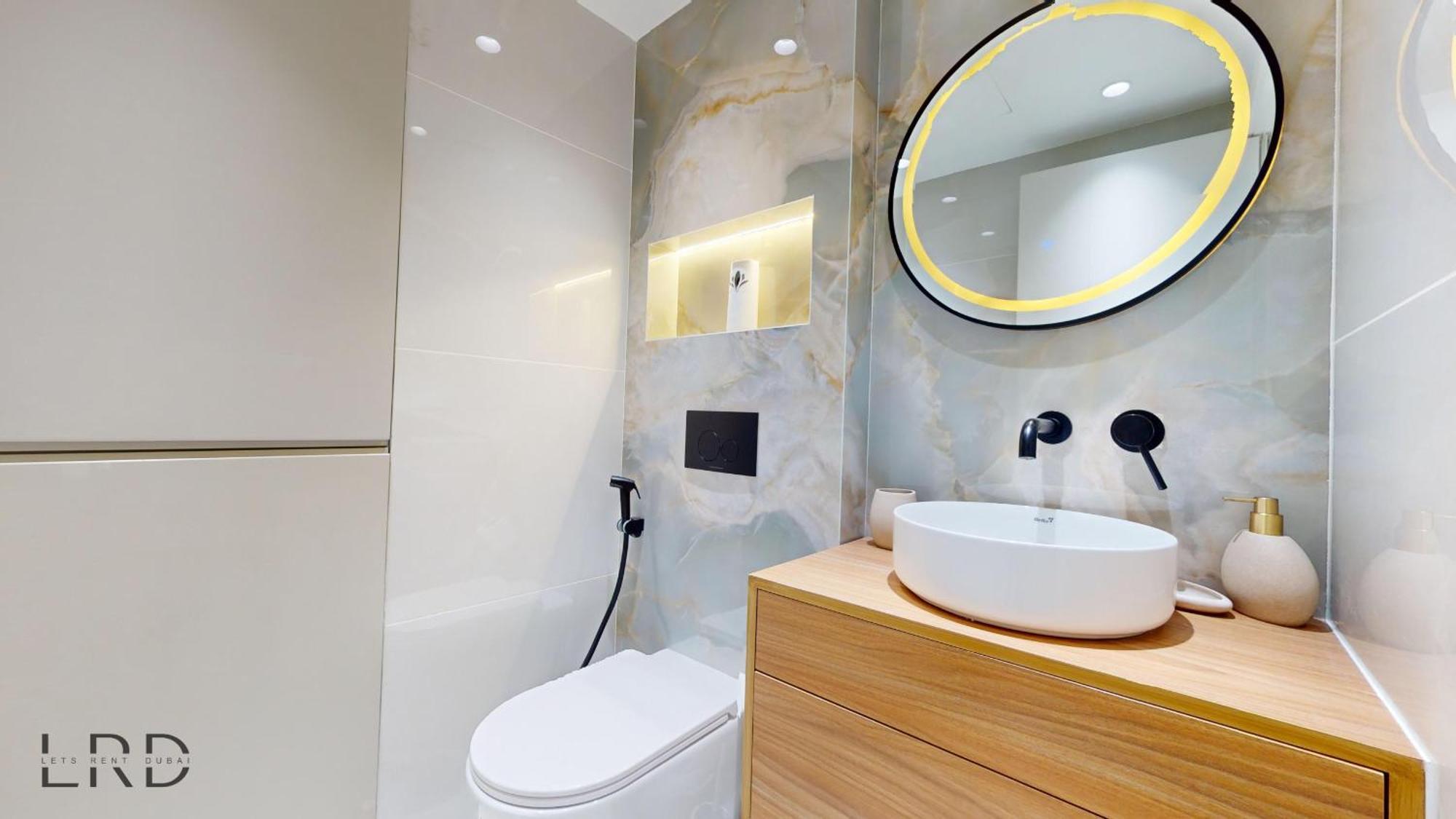 Luxurious With Marina Views Apartment Dubai