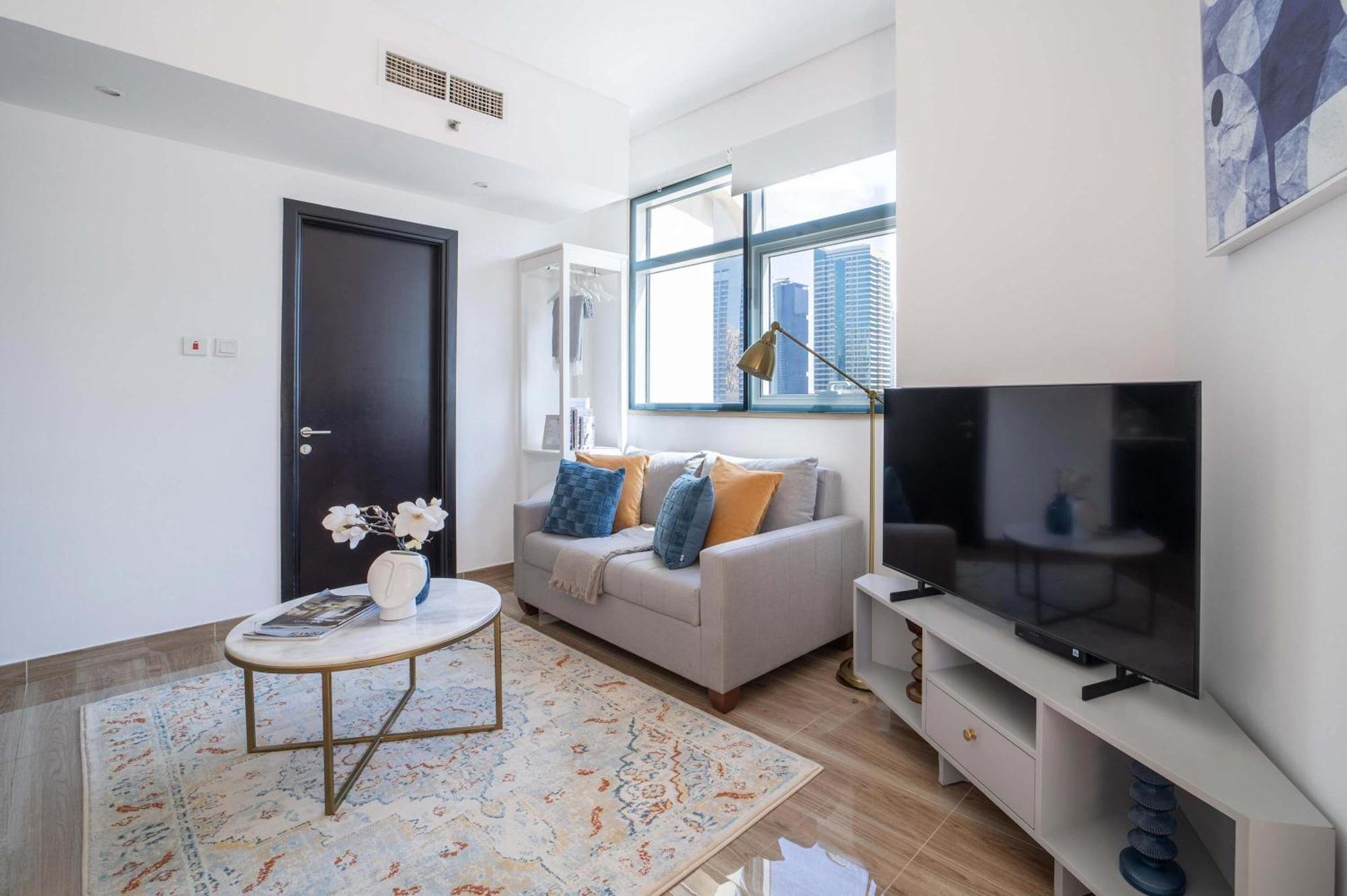 Frank Porter - Yacht Bay Apartment *