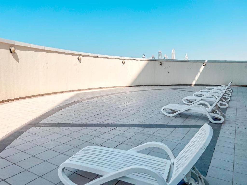 Stunning - High Floor - Canal View Daire *