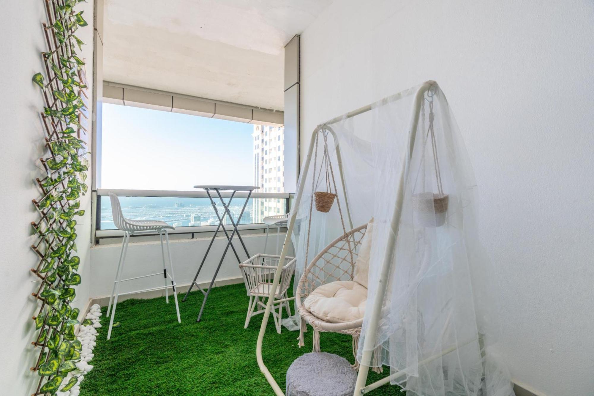 Astonishing Full Palm View -3br -dubai Marina, Uae Dubai