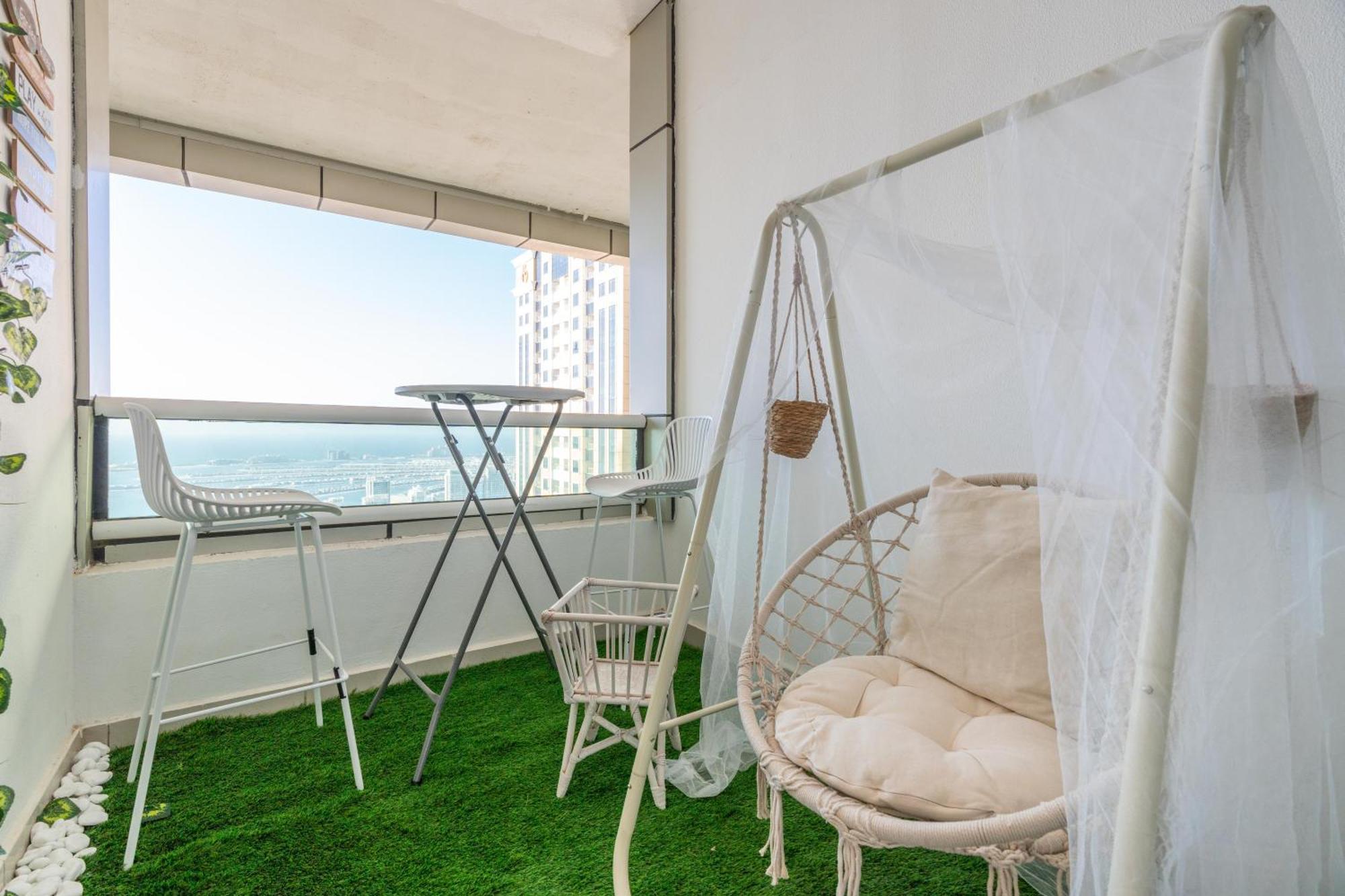 Astonishing Full Palm View -3br -dubai Marina, Uae Dubai