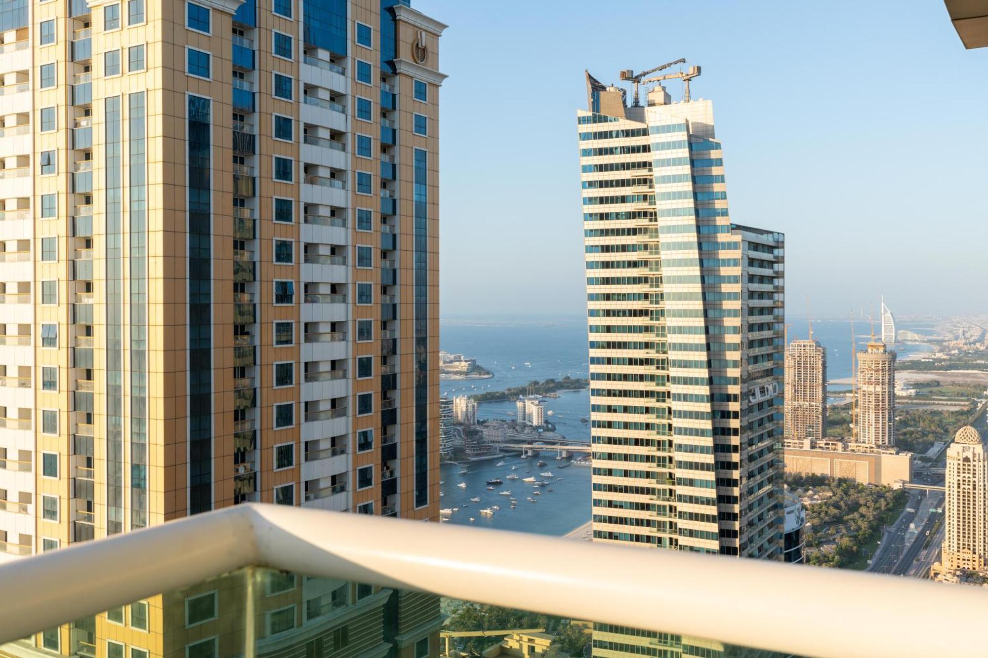 Astonishing Full Palm View -3br -dubai Marina, Uae