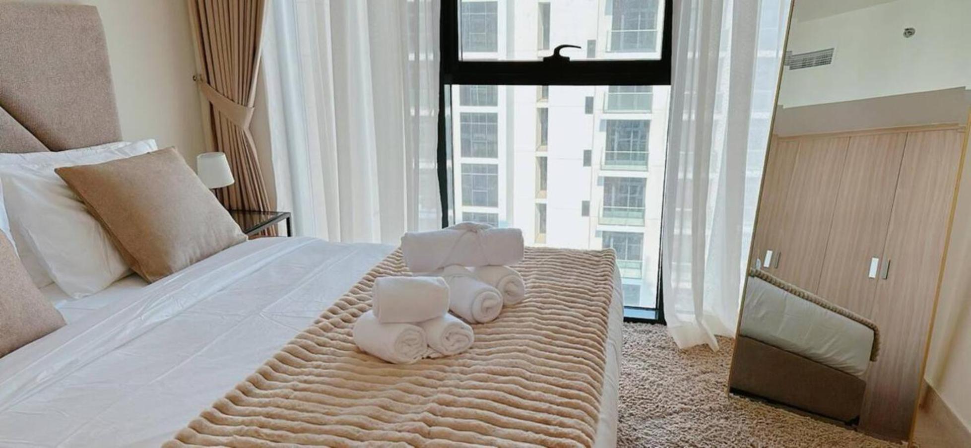 Stunning Brandnew 1br