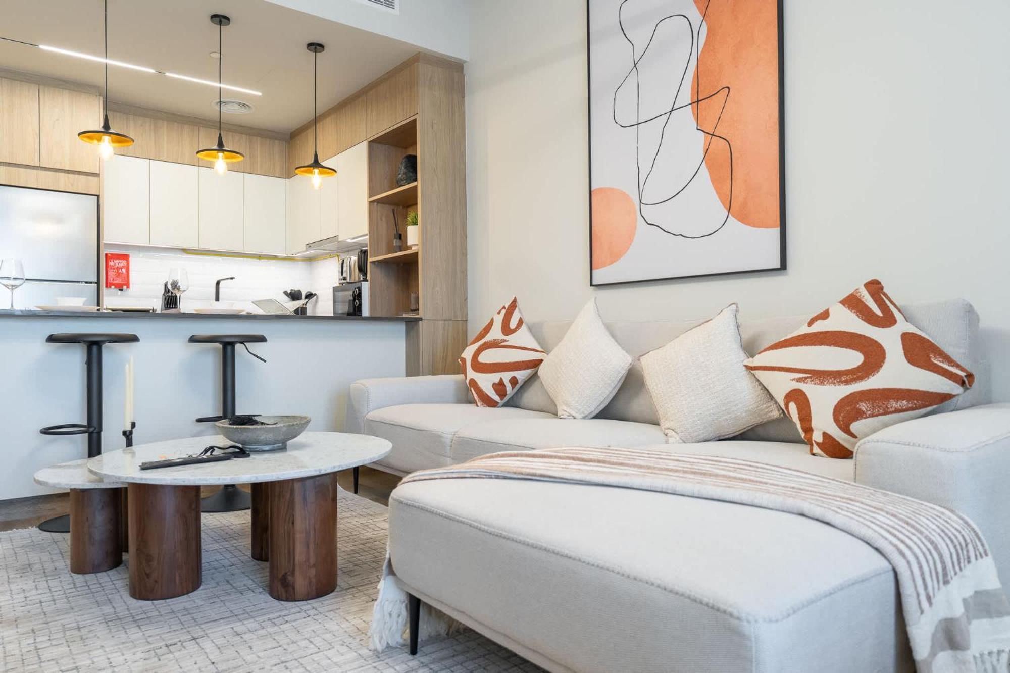Chic Modern For 2 In Jvc! Apartment