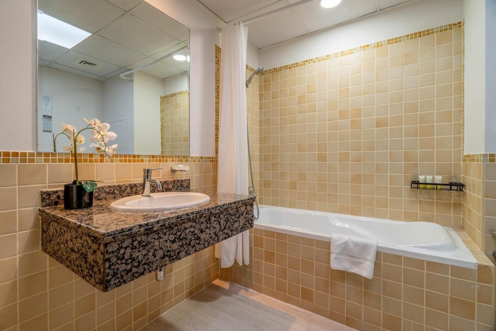 Guestready - Charming Retreat In Marina * Dubai