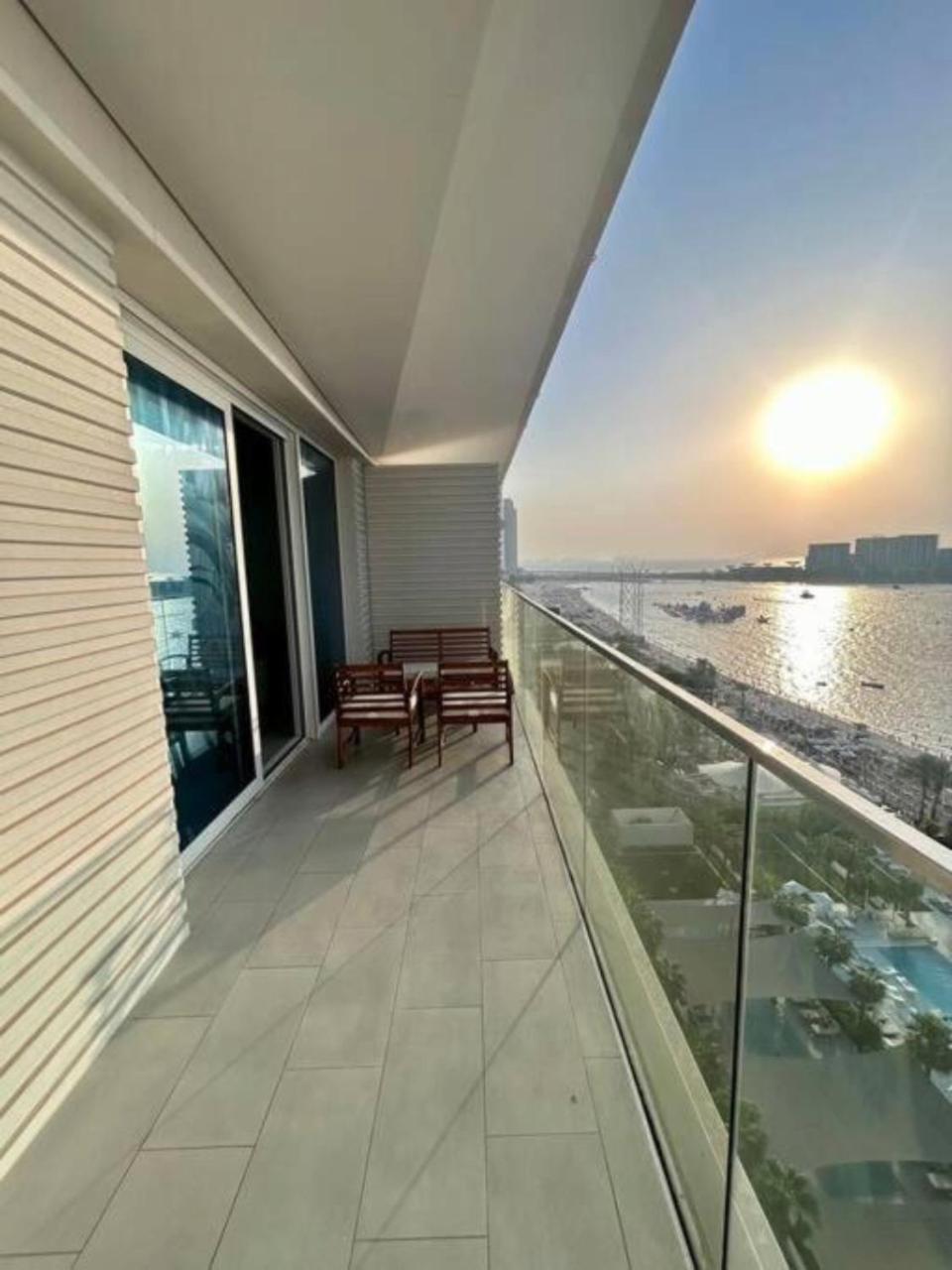 La Vie - 2 Bedroom Beachfront Full Sea View In Jbr- From To August Only Monthly Bookings Accepted Apartment