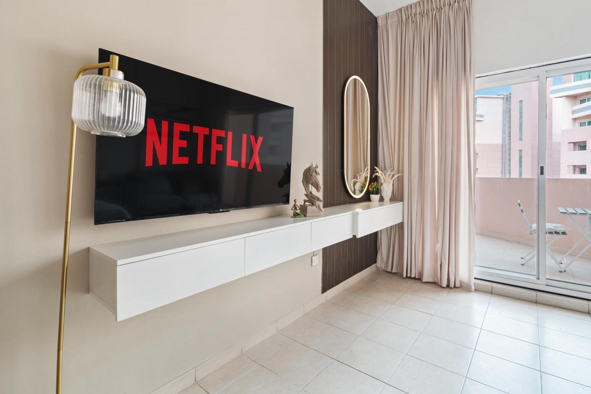 Chic Studio In Discovery Gardens Apartment *