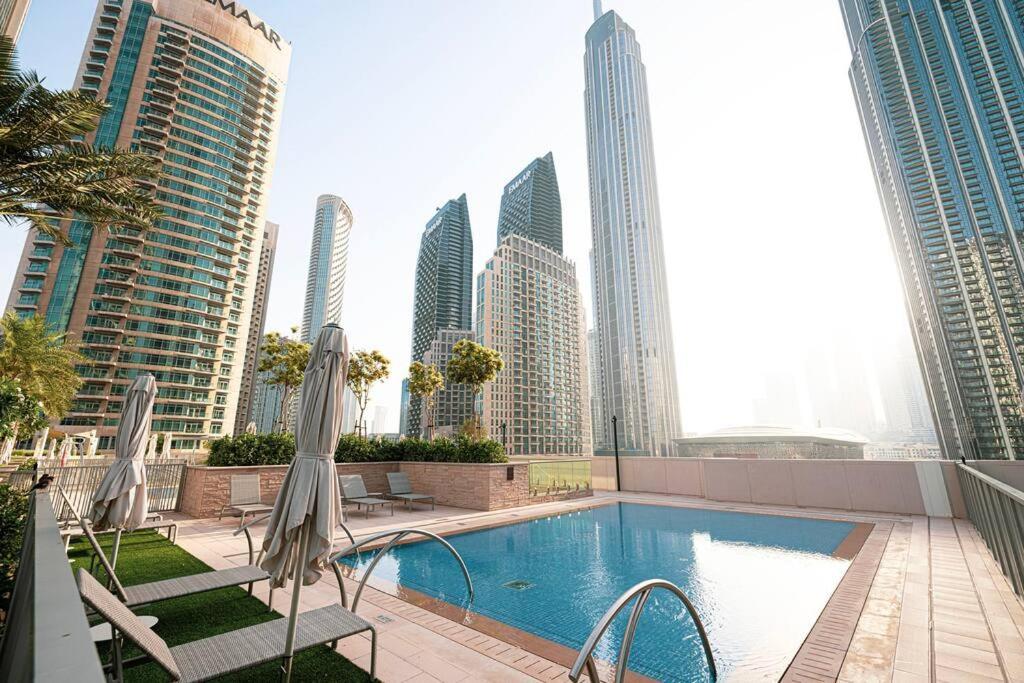 Downtown Sky High Luxury I And Sea Views I Opp Mall Burj Khalifa * Dubai