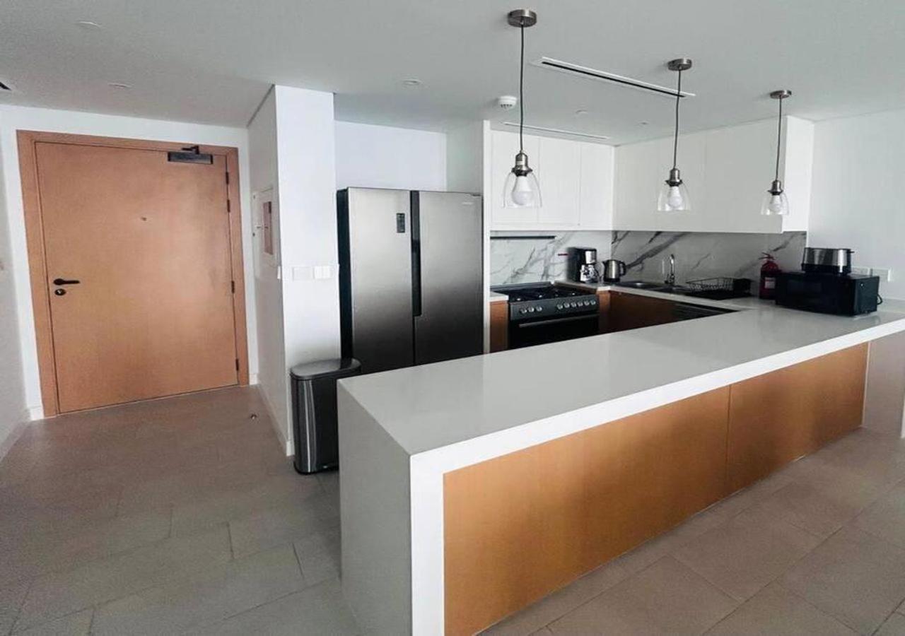 Apartment La Vie - 2 Bedroom Beachfront Full Sea View In Jbr- From To August Only Monthly Bookings Accepted