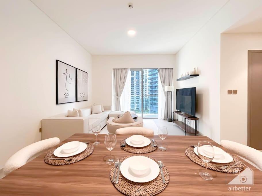 Luxury & Elegance In Downtown Fountain Views *