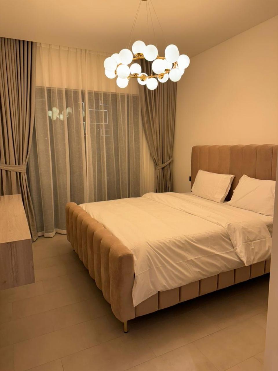 Luxury 2bdr In Sobha Hartland Waves Near Mall And Burj Khalifa Casa de férias