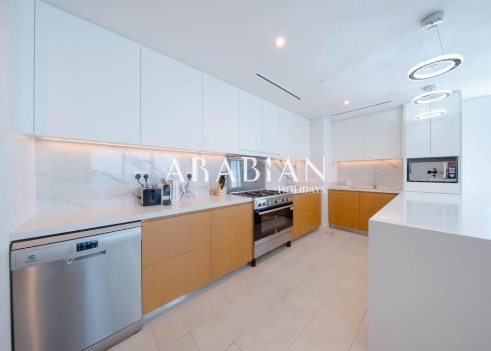 Beautiful&spacious 3br In Jbr With Full Ocean View Dubai