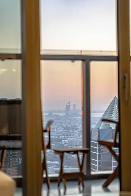 Daire Magical With Rooftop Pool & Burj Khalifa View!