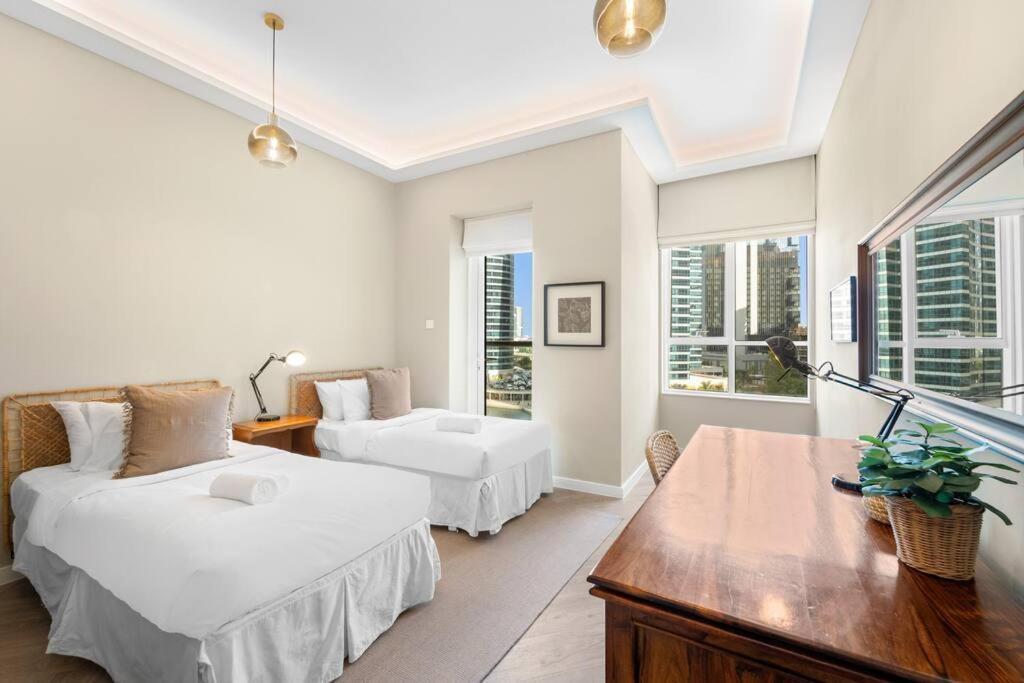 Apartment Vibrant 2br Escape With Pool & Gym *