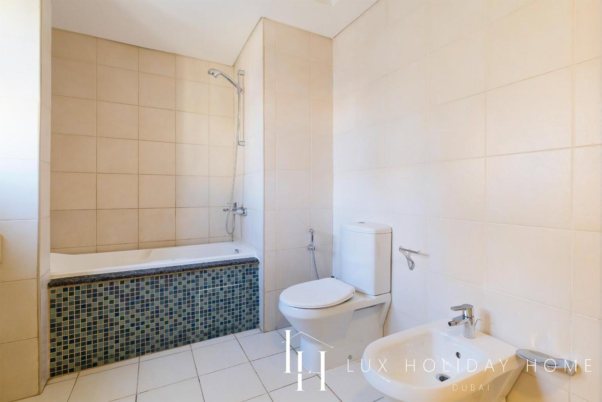 Lux - The Shoreline Penthouse Dubai