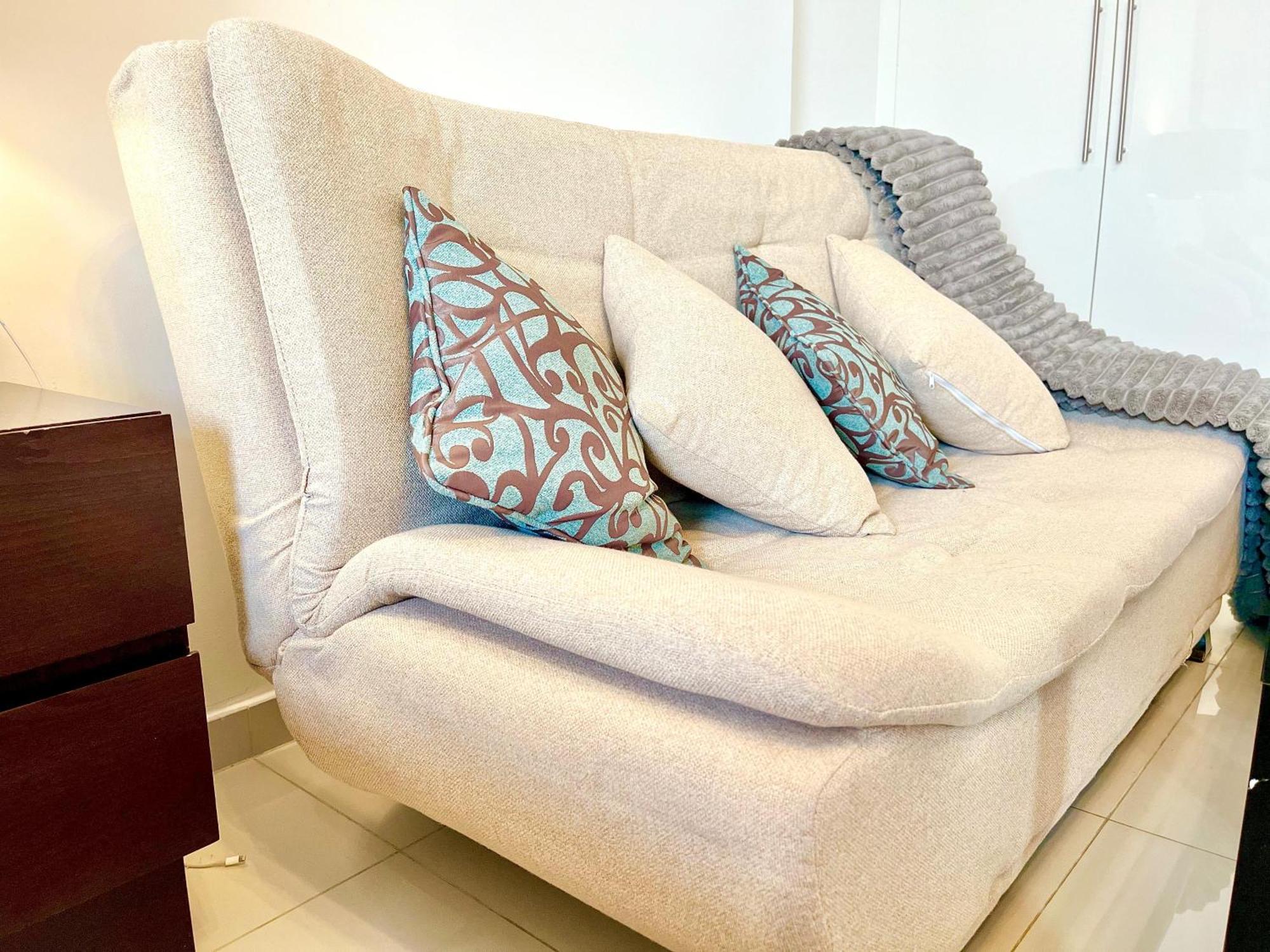 Floor Luxurious In Jvc, Near Marina