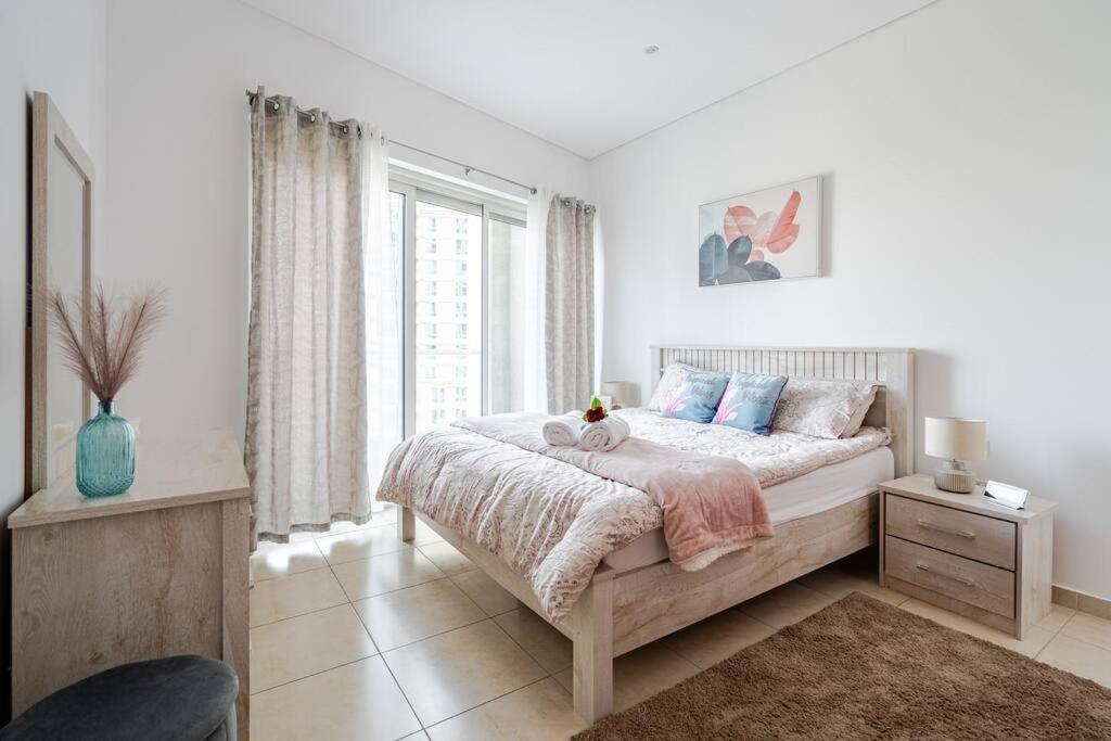 Elegant In Marina, Large 1br In Marina Heights Apartment Dubai