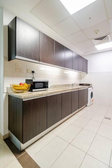 Elegant In Marina, Large 1br In Marina Heights