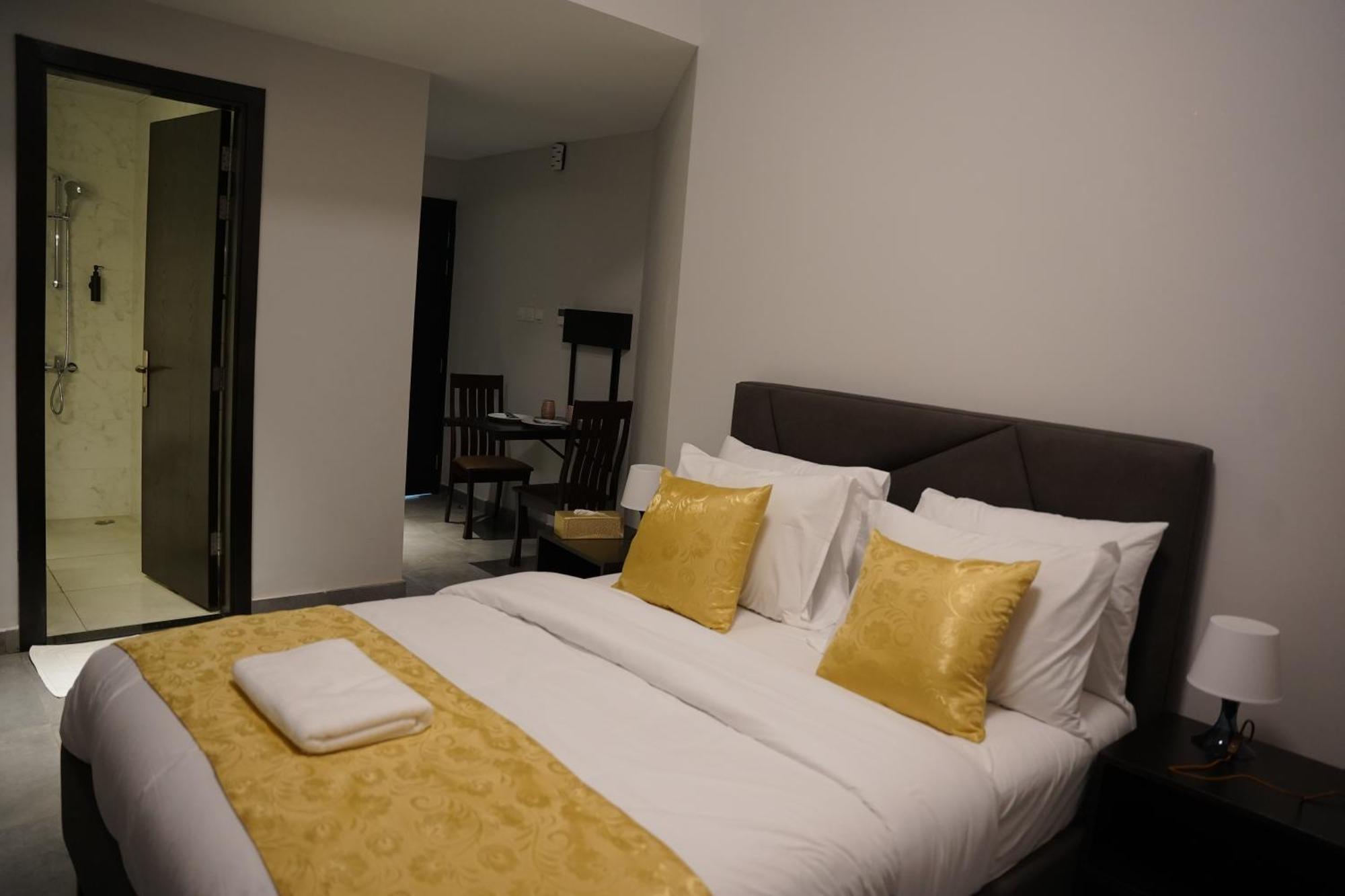 Homestay Ista Llc *