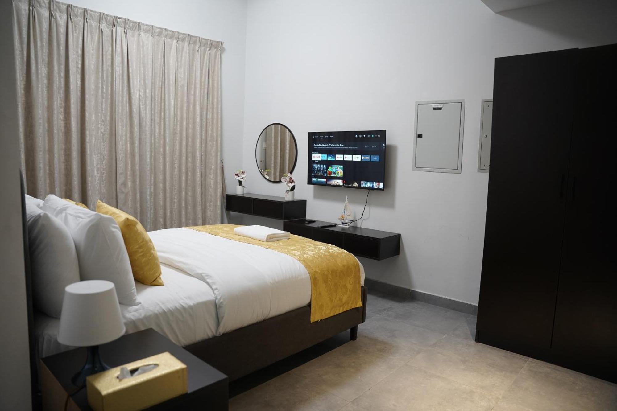 Homestay Ista Llc *