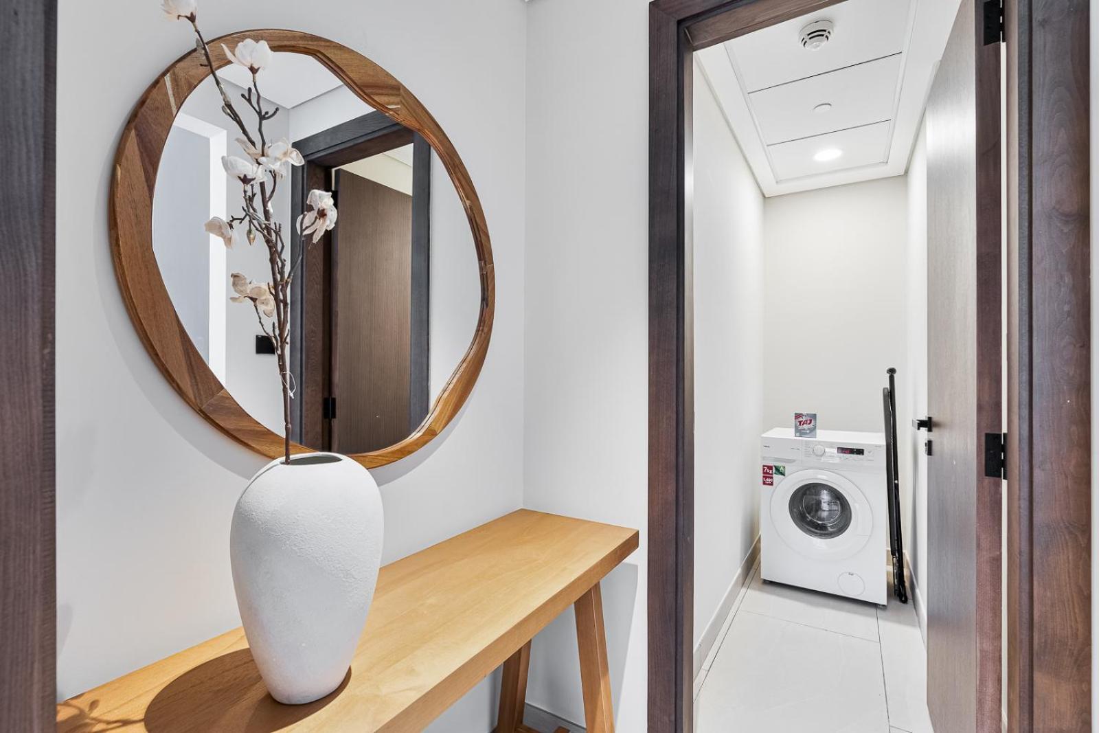 Modern 2 Bedroom Near Butterfly Garden Dubai