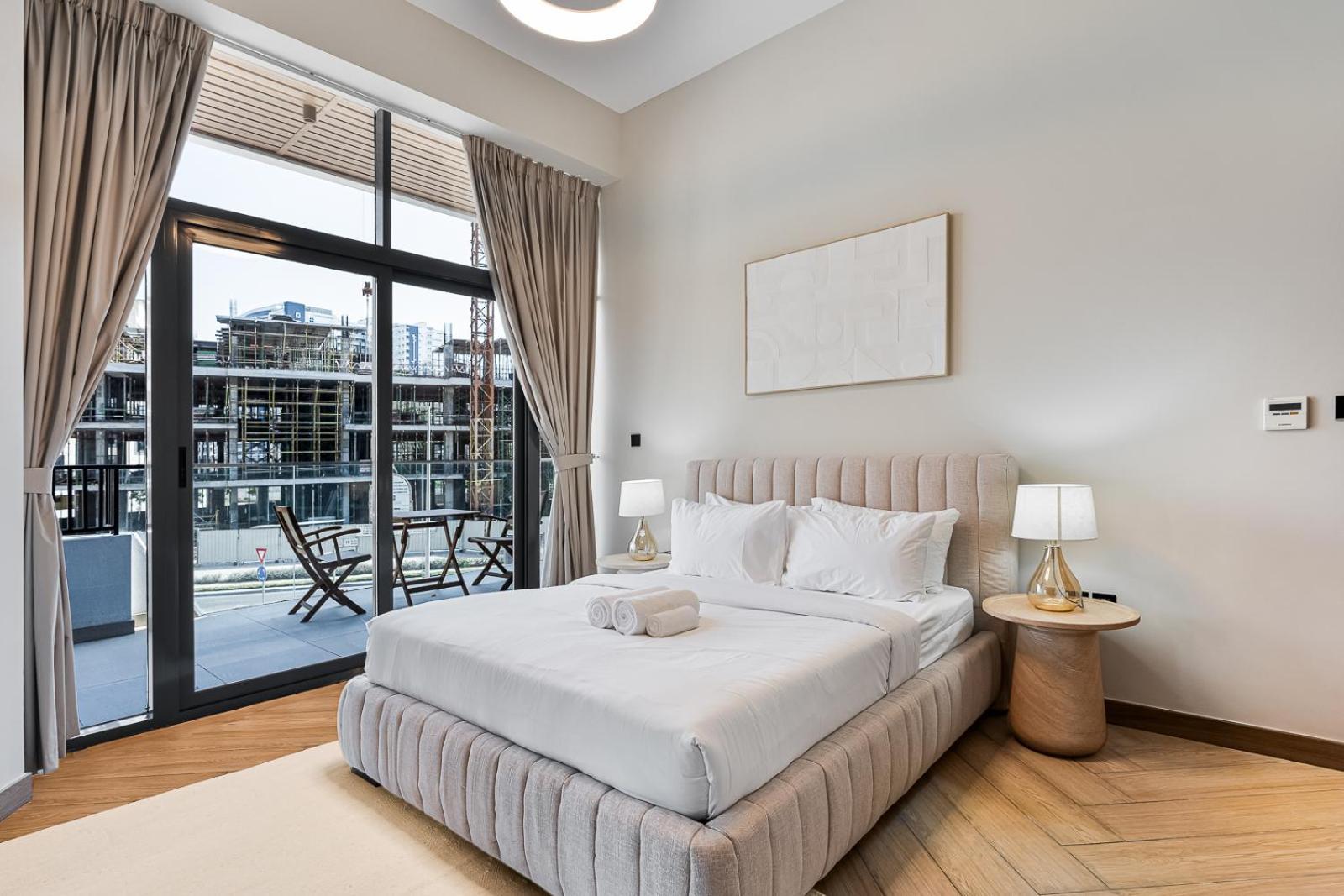 Apartment Modern 2 Bedroom Near Butterfly Garden